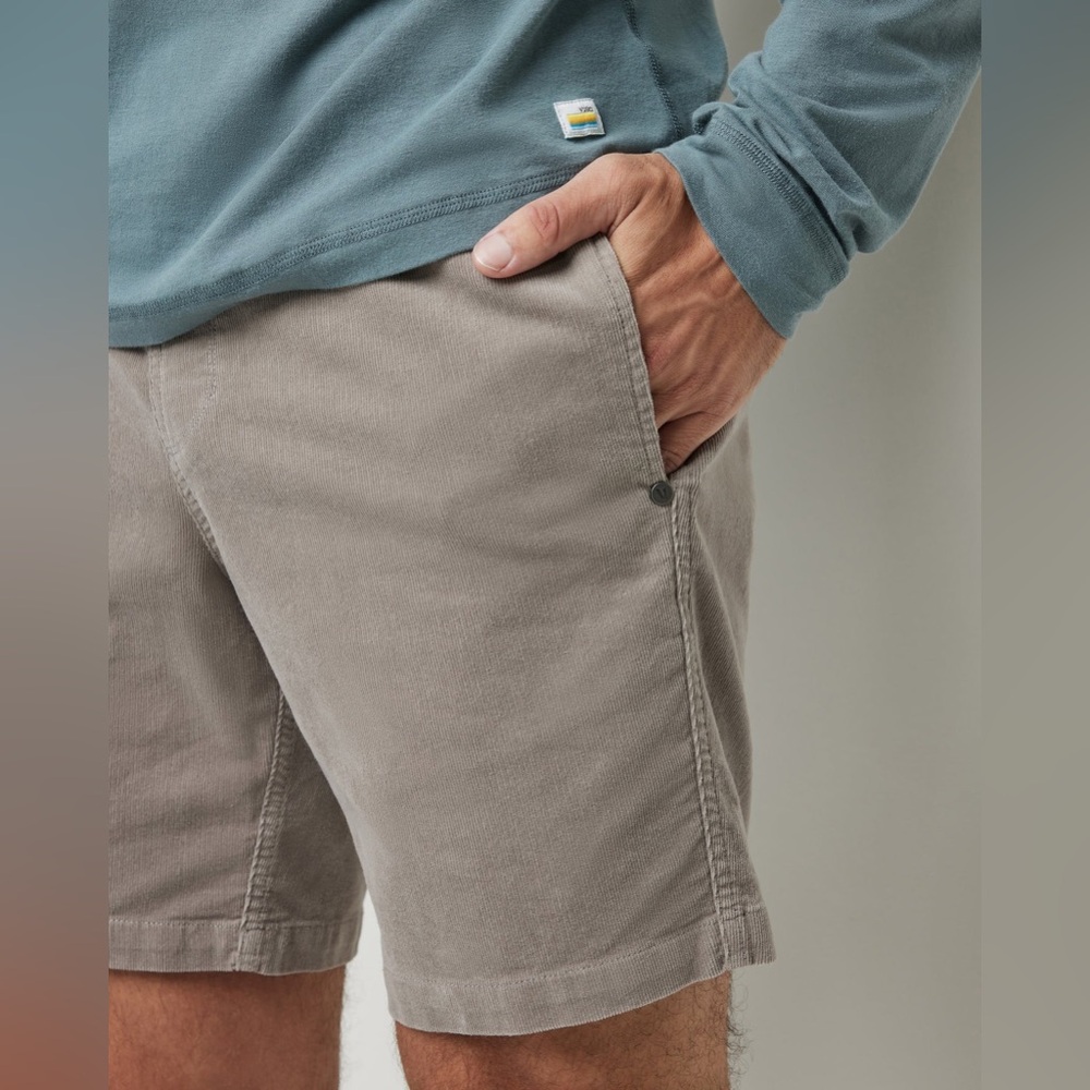 Vuori Optimist Men’s Corduroy Shorts in Walnut - Picture 5 of 11